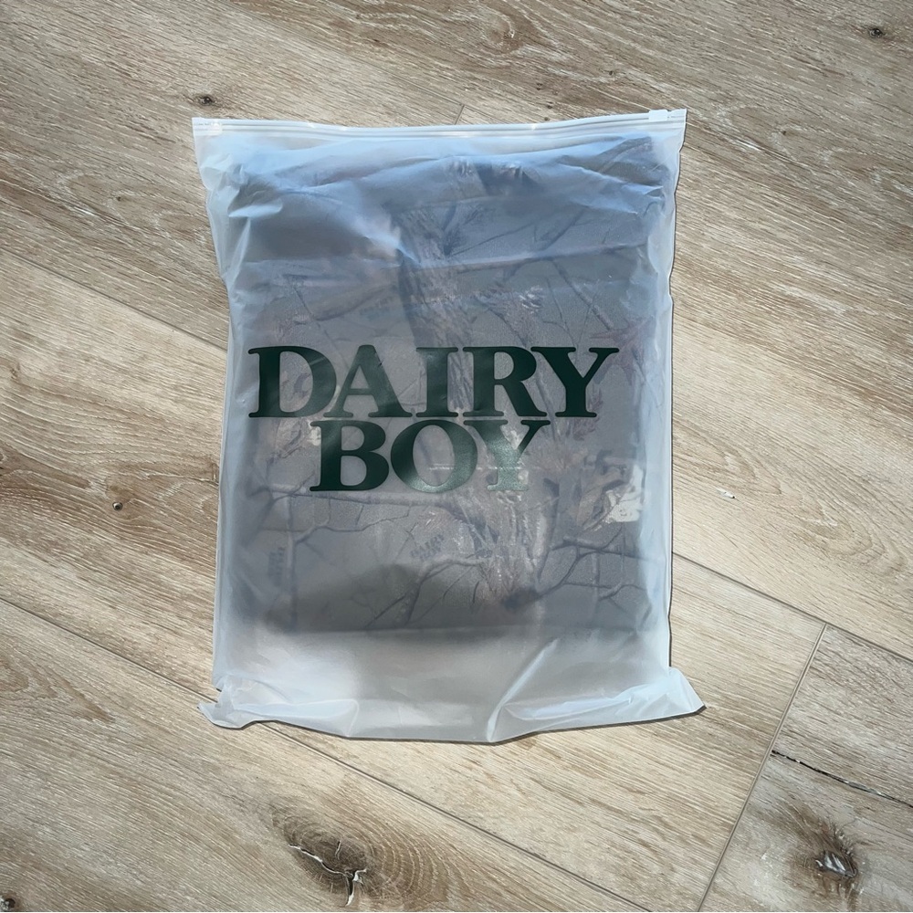 NWT Limited Edition Dairy Boy BF Hoodie in Everygreen Camo / Champion Orange - Picture 6 of 12